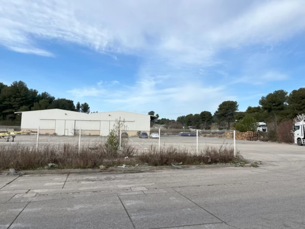 Location entrepôts / activités Bouc-Bel-Air Cushman & Wakefield