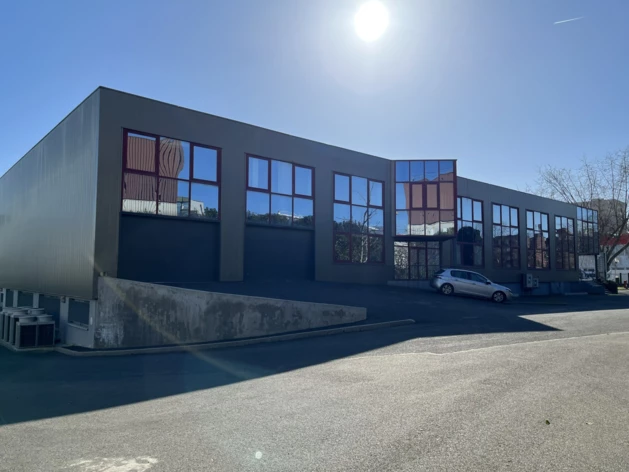 Location entrepôts / activités Créteil Cushman & Wakefield