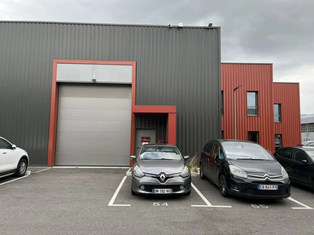 Location entrepôts / activités Chassieu Cushman & Wakefield