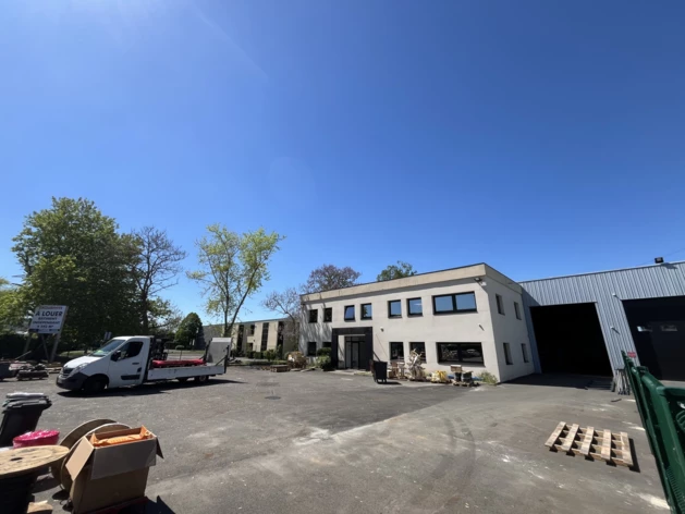 Achat ou Location entrepôts / activités Lisses Cushman & Wakefield