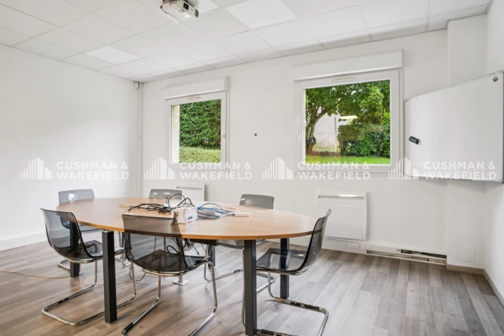 Achat entrepôts / activités Dardilly Cushman & Wakefield