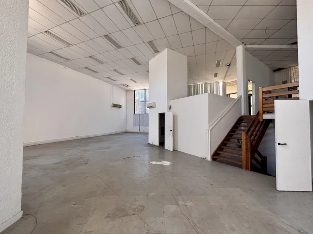 Location entrepôts / activités Gémenos Cushman & Wakefield