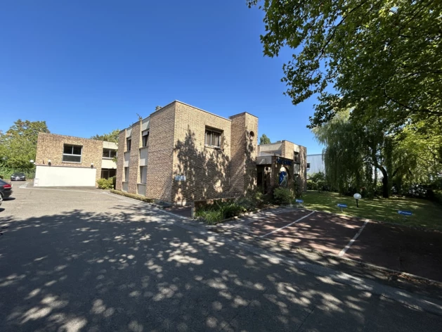 Achat bureaux Buc Cushman & Wakefield