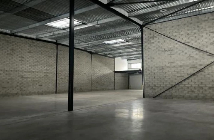 Location entrepôts / activités Buc Cushman & Wakefield