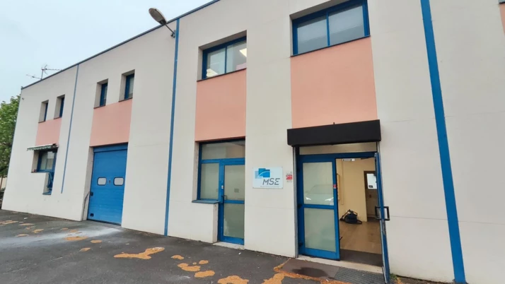 Location entrepôts / activités Choisy-le-Roi Cushman & Wakefield