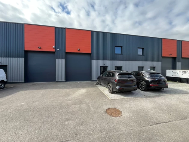 Location entrepôts / activités Brignais Cushman & Wakefield