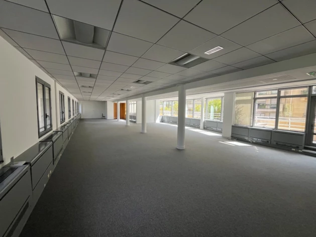 Location bureaux Neuilly-sur-Seine Cushman & Wakefield