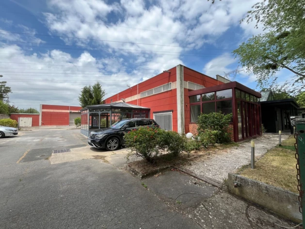 Location entrepôts / activités Lisses Cushman & Wakefield
