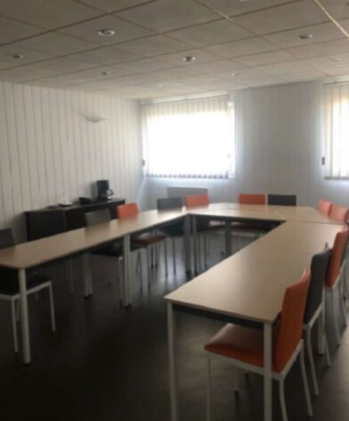 Location entrepôts / activités Châteaubourg Cushman & Wakefield