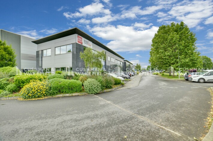 74 Rue De La Belle étoile 95700 Roissy En France