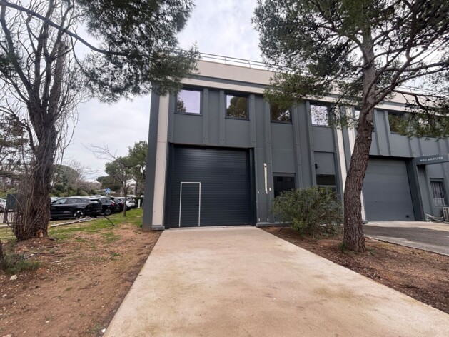 Location entrepôts / activités Vitrolles Cushman & Wakefield