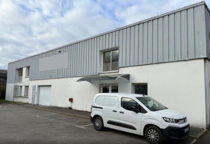 Achat entrepôts / activités Buc Cushman & Wakefield