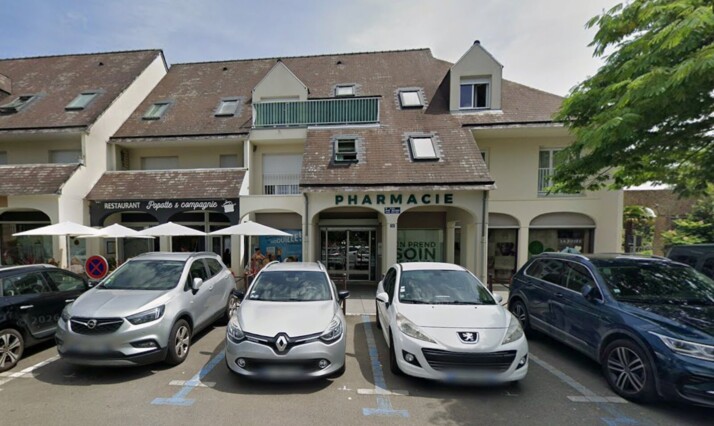 Location commerces Montgermont Cushman & Wakefield