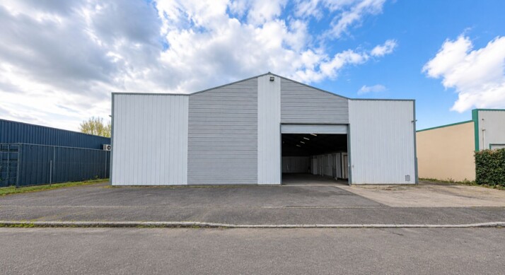 Location entrepôts / activités Saint-Jacques-de-la-Lande Cushman & Wakefield