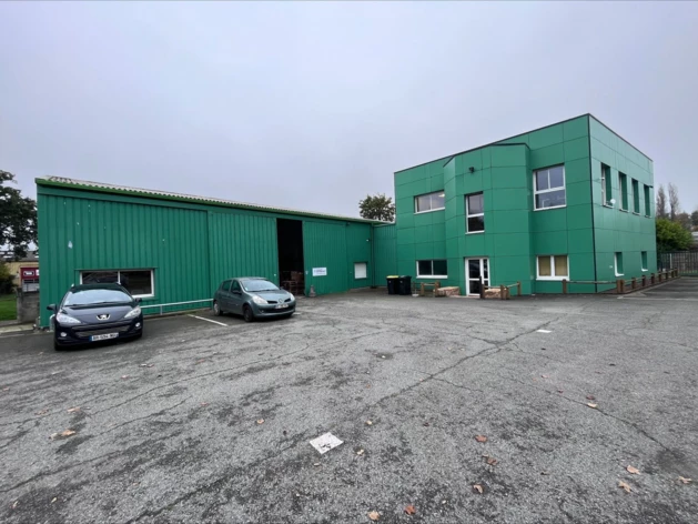 Location entrepôts / activités Betton Cushman & Wakefield