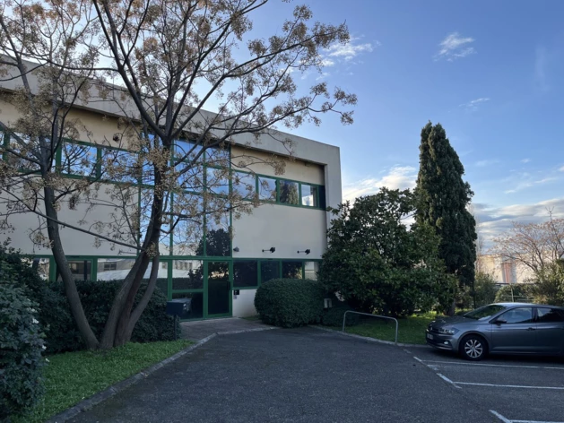 Location entrepôts / activités Les Pennes-Mirabeau Cushman & Wakefield