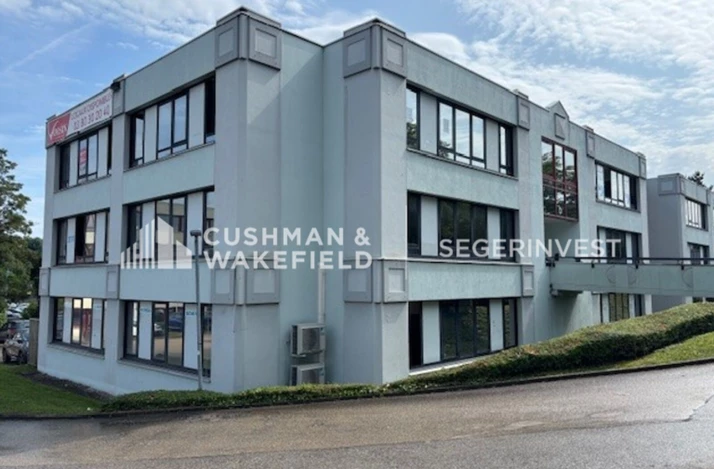 Location bureaux École-Valentin Cushman & Wakefield