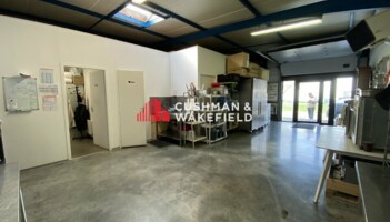 Location entrepôts / activités L'Union Cushman & Wakefield