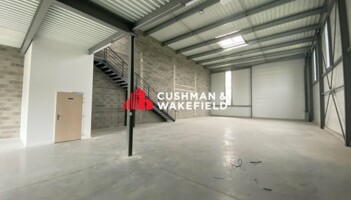 Location entrepôts / activités Fenouillet Cushman & Wakefield