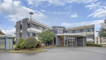 Location entrepôts / activités Les Ulis Cushman & Wakefield