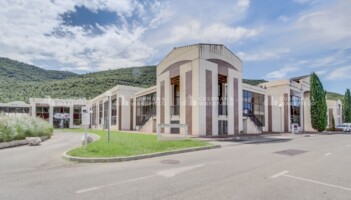 Location bureaux Gémenos Cushman & Wakefield