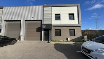 Location entrepôts / activités Saint-Priest Cushman & Wakefield
