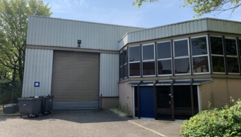 Location entrepôts / activités Palaiseau Cushman & Wakefield
