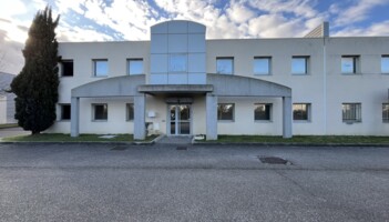 Location entrepôts / activités Saint-Priest Cushman & Wakefield