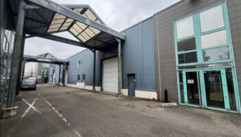 Location entrepôts / activités Bron Cushman & Wakefield
