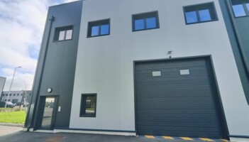Location entrepôts / activités Coignières Cushman & Wakefield