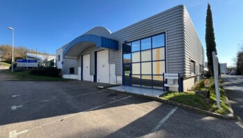 Location entrepôts / activités Saint-Genis-Laval Cushman & Wakefield