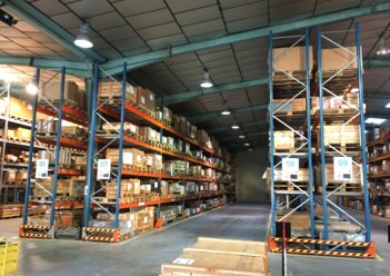 Location entrepôts / activités Vitrolles Cushman & Wakefield