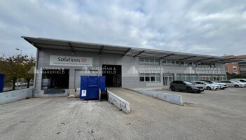 Location entrepôts / activités Le Luc Cushman & Wakefield