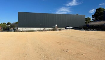 Location entrepôts / activités Signes Cushman & Wakefield