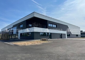 Location entrepôt / activités Mommenheim Cushman & Wakefield