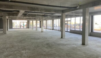 Location commerces Bruges Cushman & Wakefield