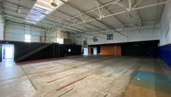 Location commerces Pessac Cushman & Wakefield