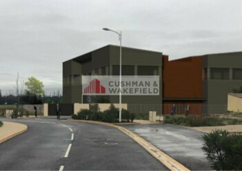 Location entrepôt / activités Vauvert Cushman & Wakefield