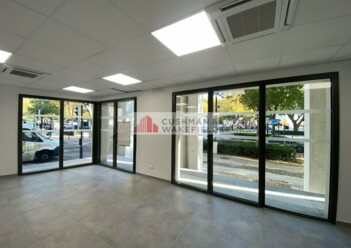 Location commerces Nîmes Cushman & Wakefield