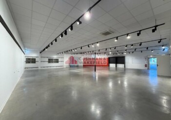 Location commerces Nîmes Cushman & Wakefield