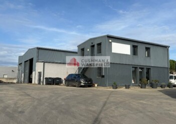 Location entrepôts / activités Nîmes Cushman & Wakefield