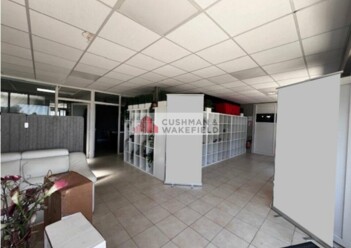 Location entrepôts / activités Bezouce Cushman & Wakefield