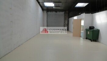 Location entrepôts / activités Nîmes Cushman & Wakefield
