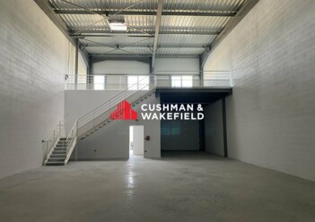 Location entrepôt / activités Mondouzil Cushman & Wakefield
