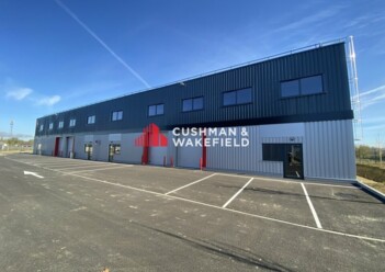 Location entrepôts / activités Bruguières Cushman & Wakefield
