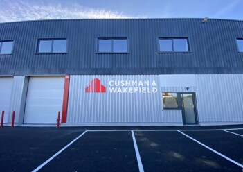 Location entrepôts / activités Bruguières Cushman & Wakefield