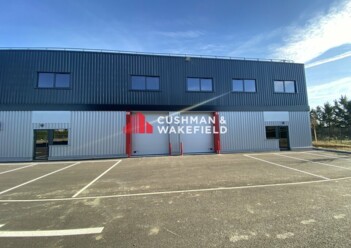 Location entrepôts / activités Bruguières Cushman & Wakefield
