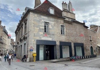Location commerces Besançon Cushman & Wakefield