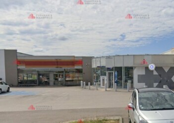 Location commerces École-Valentin Cushman & Wakefield