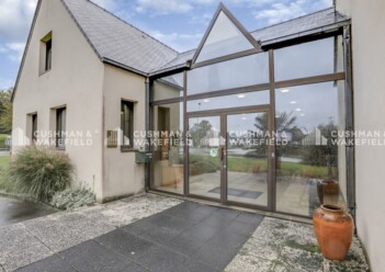 Location bureaux privés Saint-Grégoire Cushman & Wakefield